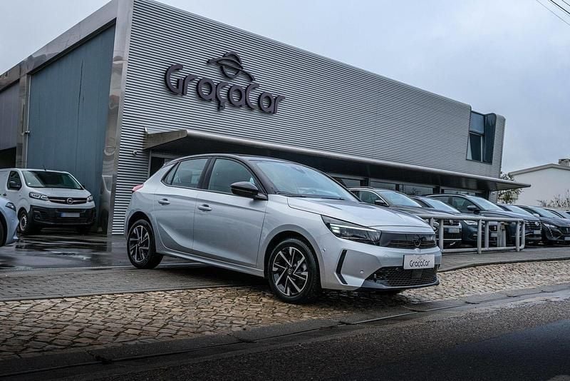 Usado Opel Corsa GS Line 101 HP (74 kW) 2024 Cinza