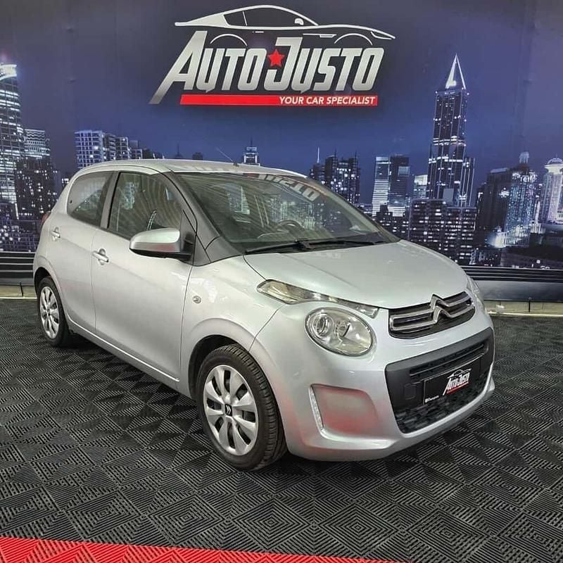 Cinza Usado 2015 Citroën C1 Feel Citadino | € 7.950 (Preço justo) - Imagem 1/4