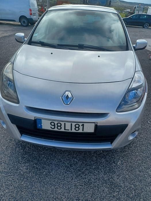 Usado 2011 Renault Clio II Sedan | € 3.100 (Super Preço) - Imagem 1/4