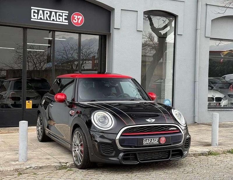 Preto Usado 2016 Mini John Cooper Works Citadino | € 20.990 (Preço justo) - Imagem 1/4