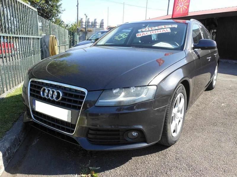 Cinzento Usado 2010 Audi A4 Carrinha | € 12.900 (Preço elevado) - Imagem 1/4