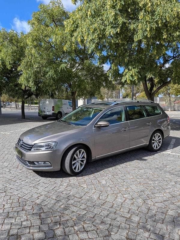 Cinzento Usado 2011 VW Passat Carrinha | € 8.950 (Bom preço) - Imagem 1/4