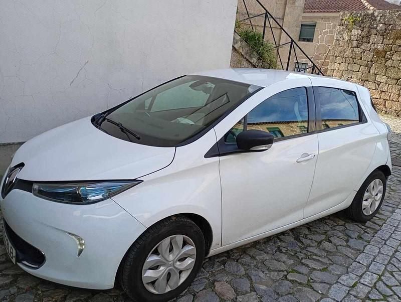 Branco Usado 2016 Renault Zoe Citadino | € 6.500 (Bom preço) - Imagem 1/4