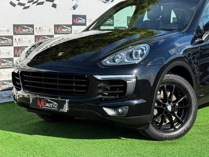 Usado Porsche Cayenne Platinum Edition 263 HP (193 kW) 2015 Preto SUV