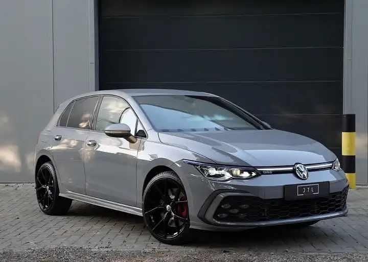 Usado VW e-Golf GTE 180 kW (245 HP) 2021 Cinzento Citadino