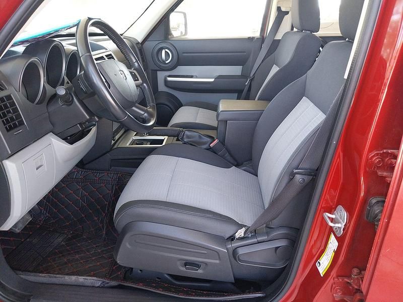 Vermelho Usado 2009 Dodge Journey SE SUV | € 19.000 - Imagem 1/4