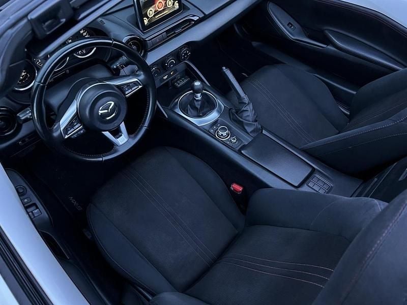 Usado Mazda MX5 131 HP (96 kW) 2018 Branco Cabrios