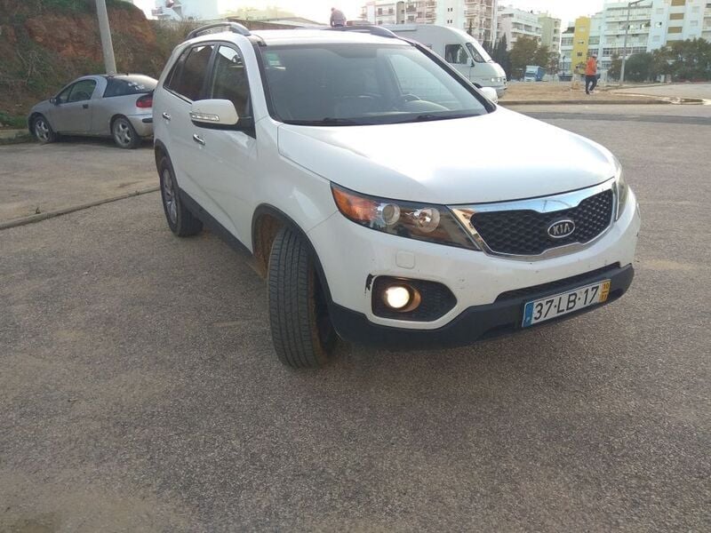 Branco Usado 2010 Kia Sorento SUV | € 9.500 - Imagem 1/4
