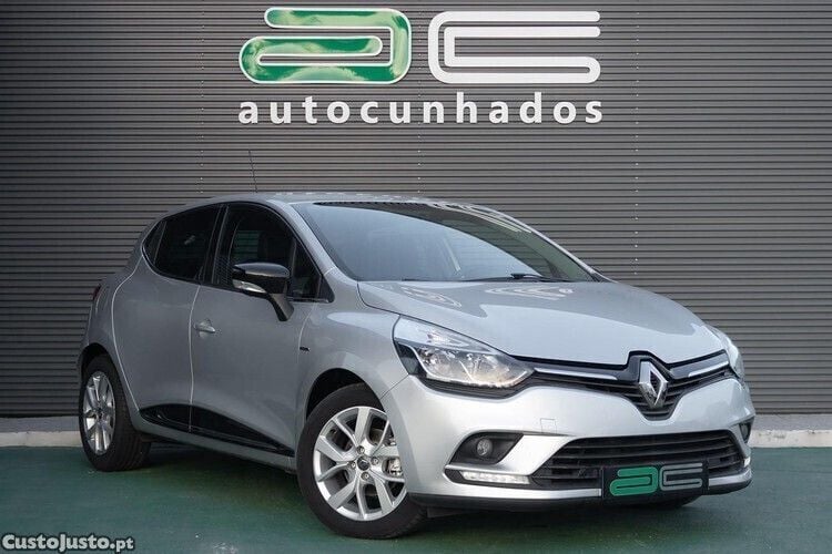 Cinza Usado 2019 Renault Clio IV LIMITED | € 13.750 (Preço justo) - Imagem 1/1