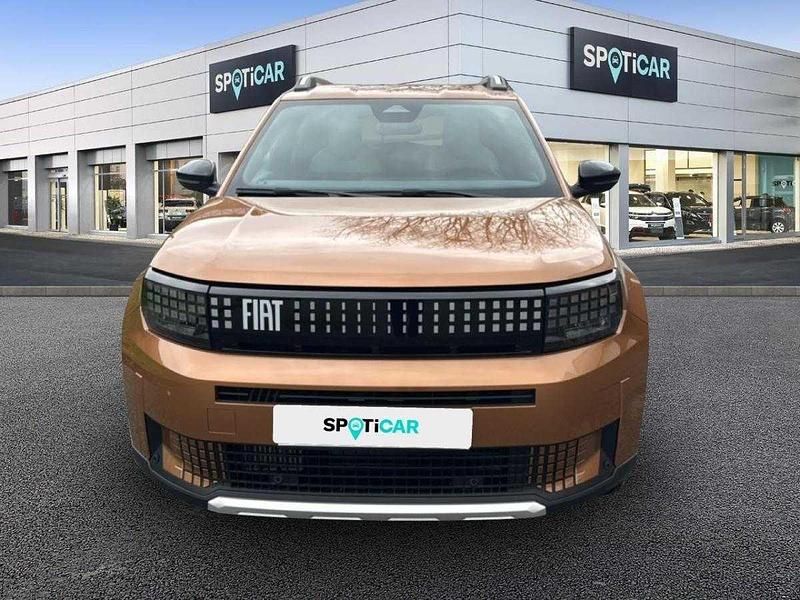 Novo Fiat Grande Panda La Prima 110 HP (80 kW) 2025 Bege Citadino