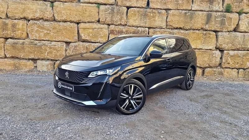 Usado Peugeot 5008 GT 130 HP (95 kW) 2021 Preto Monovolume