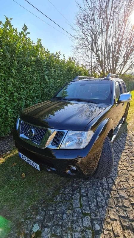 Preto Usado 2014 Nissan Navara Pickup | € 26.500 (Caro) - Imagem 1/4