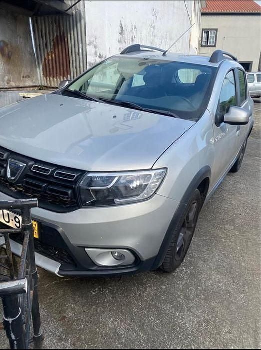 Usado 2017 Dacia Sandero Stepway Citadino | € 10.500 (Preço elevado) - Imagem 1/4