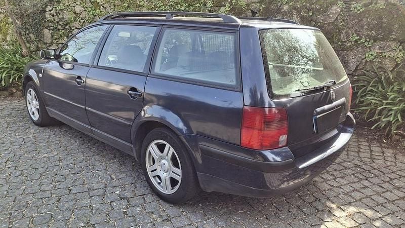 Usado VW Passat 110 HP (80 kW) 2000 Sedan