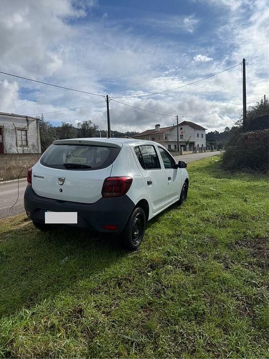 Usado Dacia Sandero 73 HP (53 kW) 2019 Sedan
