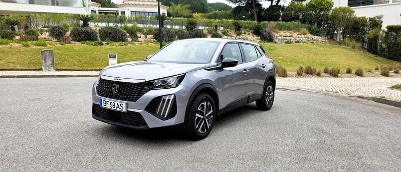 Usado Peugeot 2008 100 HP (73 kW) 2023 SUV