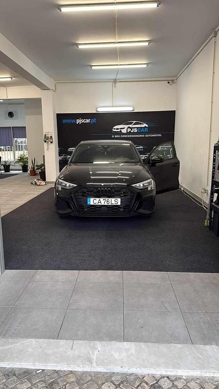 Usado Audi A3 Sportback e-tron 150 HP (110 kW) 2021 Preto Citadino