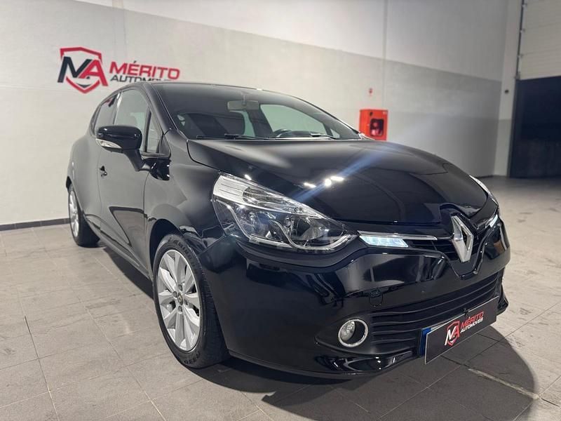 Usado Renault Clio IV 90 HP (66 kW) 2014 Preto