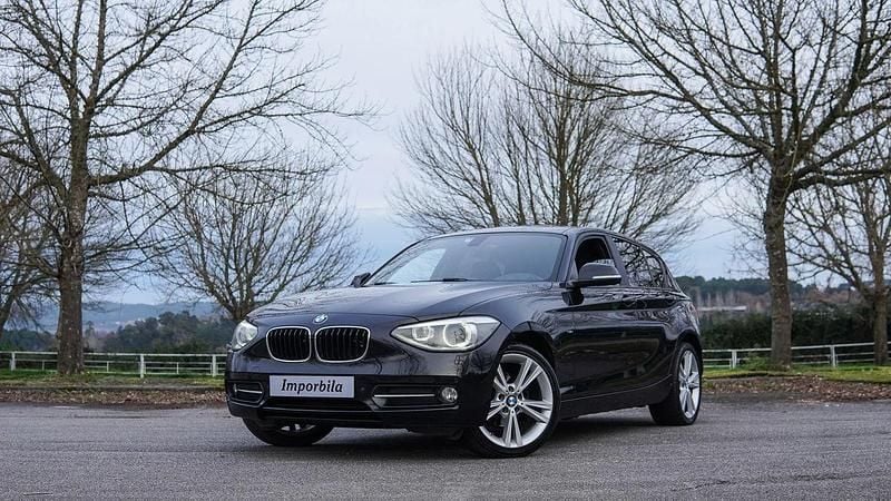 Preto Usado 2014 BMW 118 Sport Line Citadino | € 15.500 (Preço justo) - Imagem 1/4