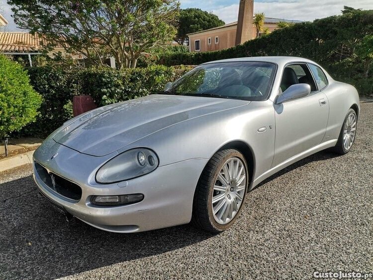 Usado Maserati 4200 GT 390 HP (286 kW) 2004 Cinza Coupé