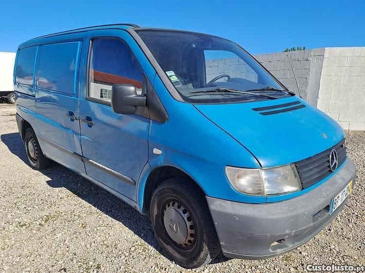 Azul Usado 2000 Mercedes Vito | € 5.000 - Imagem 1/1