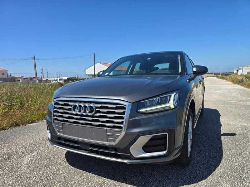 Cinzento Usado 2019 Audi Q2 SUV | € 22.490 - Imagem 1/4