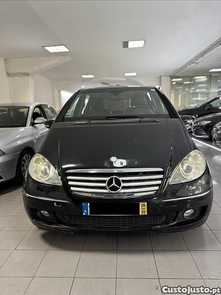 Preto Usado 2005 Mercedes 200 SUV | € 4.950 - Imagem 1/1