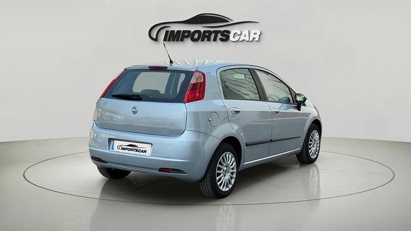 Usado Fiat Punto Active 60 HP (44 kW) 2006 Cinza Citadino