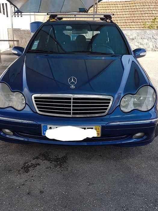 Usado 2001 Mercedes C220 Avantgarde Sedan | € 4.750 (Super Preço) - Imagem 1/4