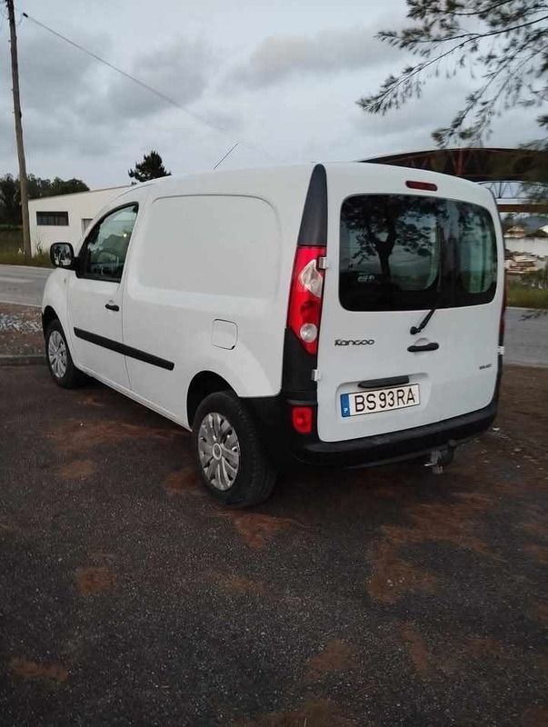 Branco Usado 2011 Renault Kangoo Monovolume | € 7.300 (Preço elevado) - Imagem 1/3