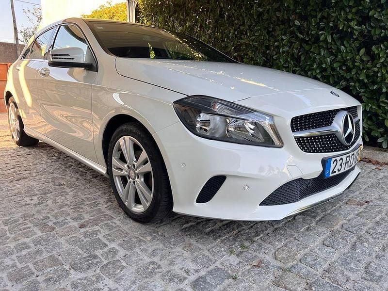 Usado 2016 Mercedes A160 Sedan | € 19.250 (Preço elevado) - Imagem 1/4