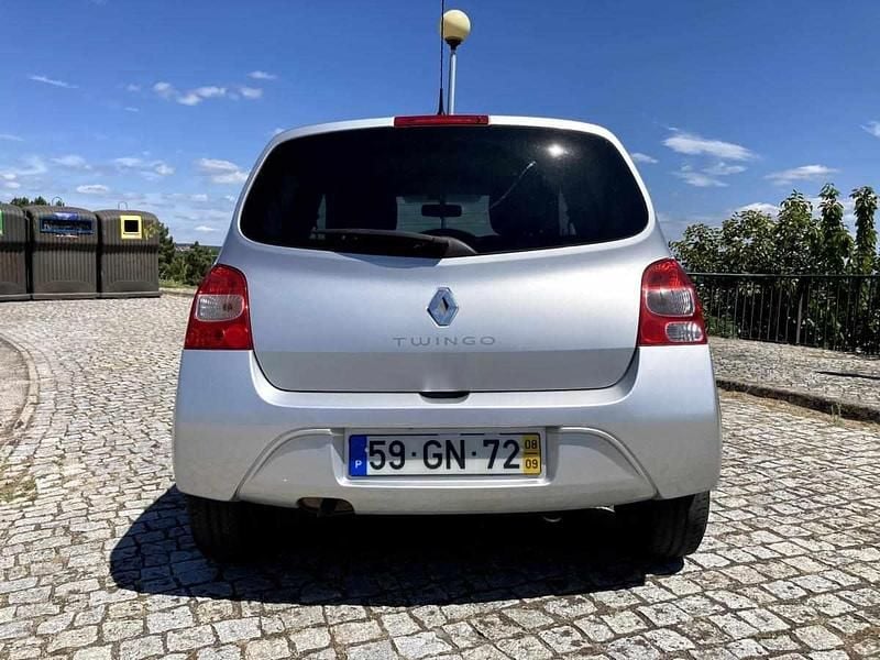 Usado Renault Twingo 76 HP (55 kW) 2008 Cinzento Citadino