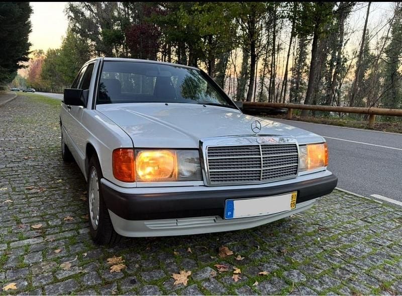 Usado 1991 Mercedes 190 Sedan | € 6.500 - Imagem 1/4
