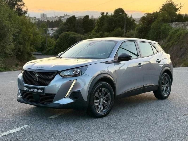 Cinzento Usado 2022 Peugeot 2008 SUV | € 16.950 (Bom preço) - Imagem 1/4