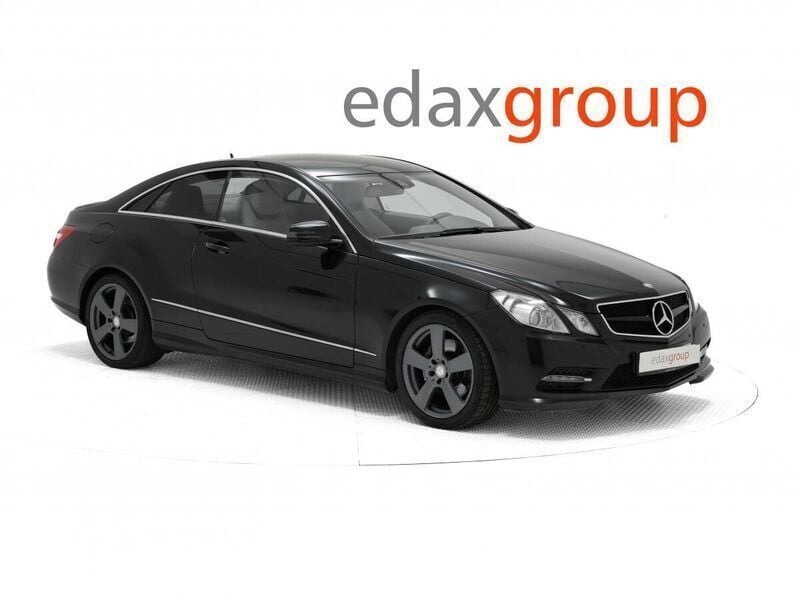Preto Usado 2012 Mercedes E250 Coupé | € 17.490 - Imagem 1/4