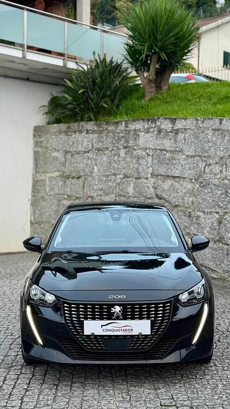 Usado Peugeot 208 Allure 101 HP (74 kW) 2021 Preto Citadino