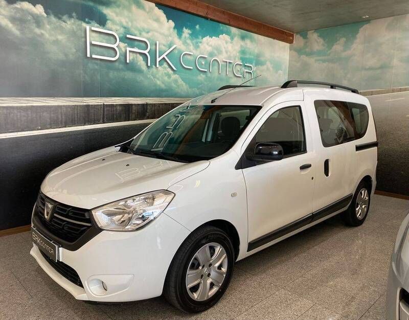 Branco Usado 2020 Dacia Dokker Van | € 15.500 - Imagem 1/4