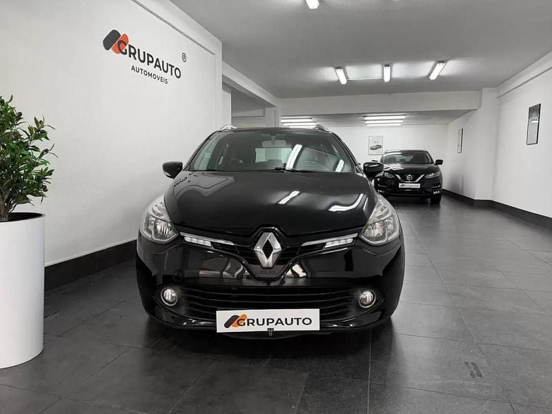 Usado Renault Clio GrandTour LIMITED 90 HP (66 kW) 2014 Preto Carrinha