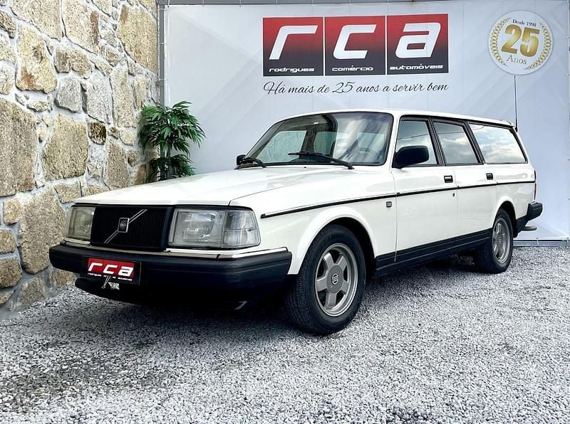 Branco Usado 1990 Volvo 340 Carrinha | € 6.500 - Imagem 1/4