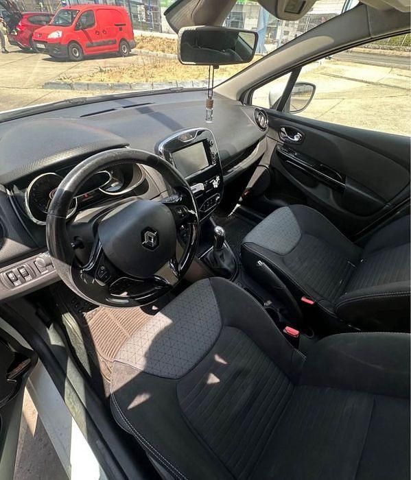 Usado 2013 Renault Clio IV Sedan | € 8.000 (Preço justo) - Imagem 1/4