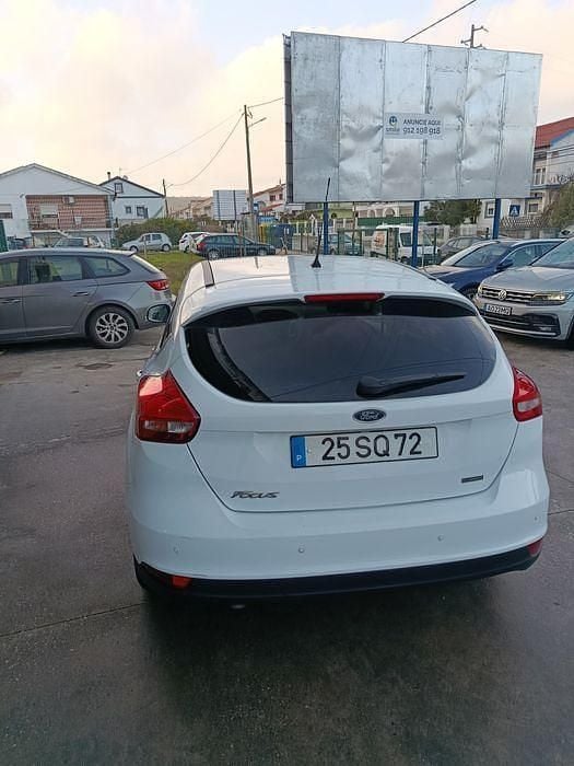 Usado Ford Focus 125 HP (91 kW) 2017 Sedan