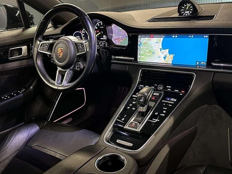 Usado Porsche Panamera 462 HP (339 kW) 2018 Preto
