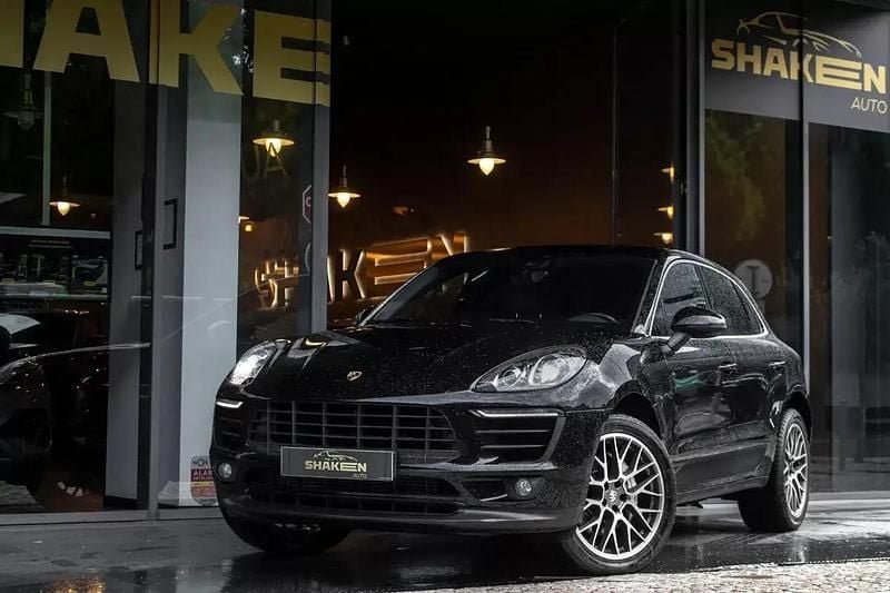Preto Usado 2018 Porsche Macan S SUV | € 59.990 - Imagem 1/4