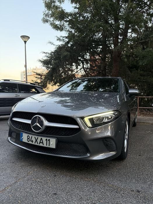 Usado 2019 Mercedes A180 Sedan | € 20.500 (Super Preço) - Imagem 1/4