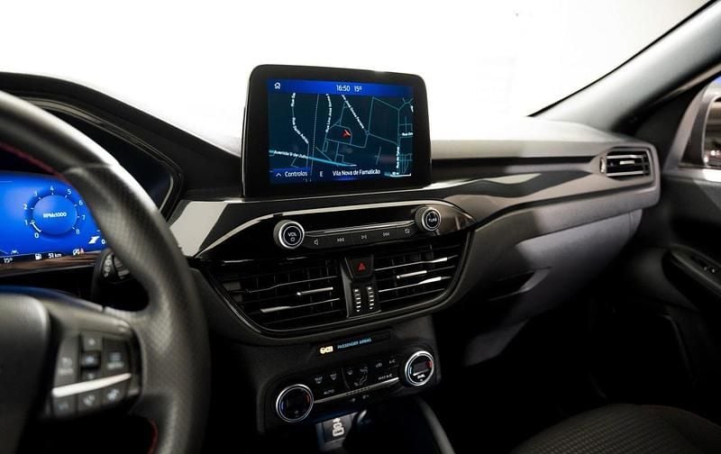 Usado Ford Kuga ST-Line 225 HP (165 kW) 2023 Cinza SUV