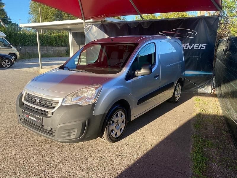 Usado Peugeot Partner 90 HP (66 kW) 2015 Cinza Monovolume