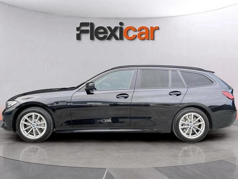 Usado BMW 330e 292 HP (214 kW) 2021 Preto Carrinha