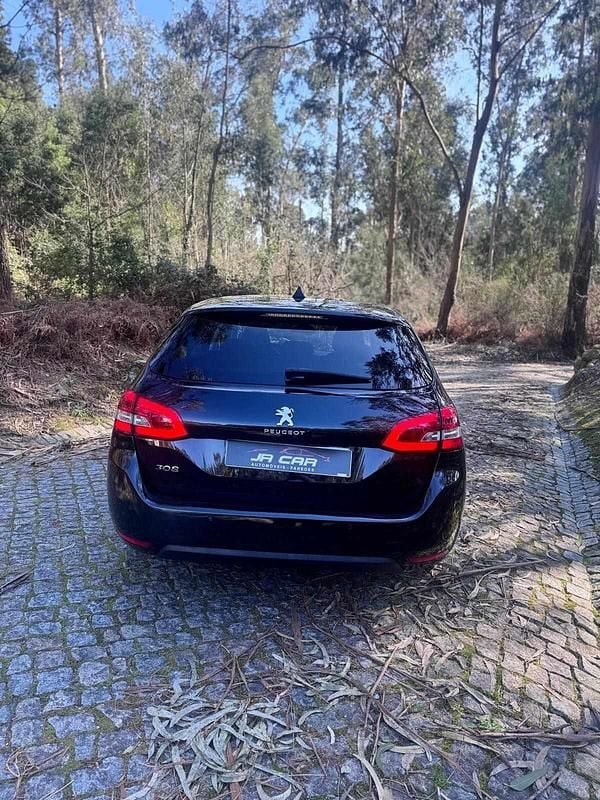Usado Peugeot 308 SW 130 HP (95 kW) 2019 Preto Carrinha