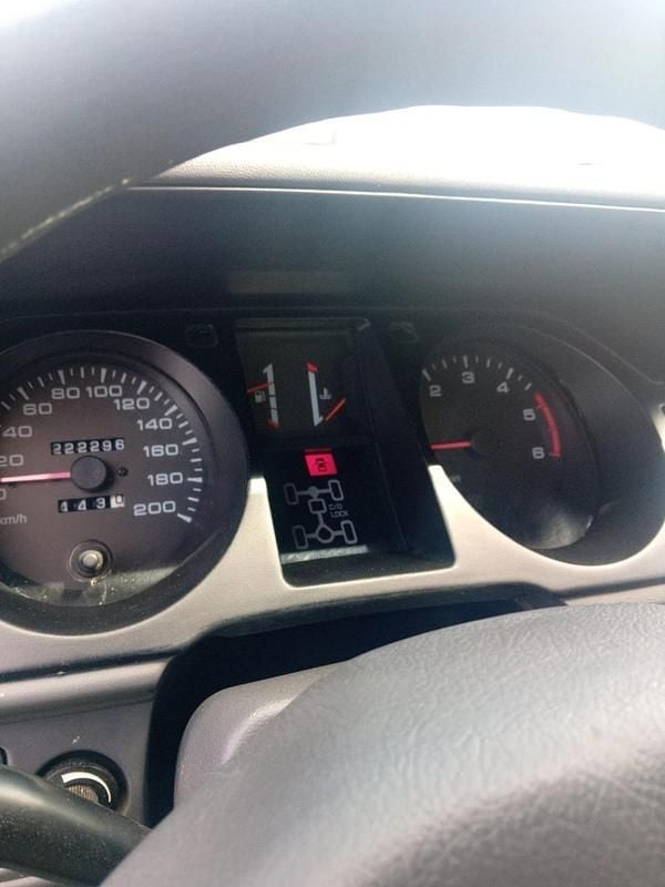 Usado Mitsubishi Pajero 125 HP (91 kW) 1997 Vermelho SUV