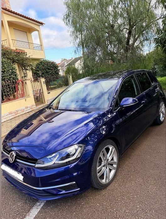 Usado 2018 VW Golf VII Highline Sedan | € 16.500 (Bom preço) - Imagem 1/4